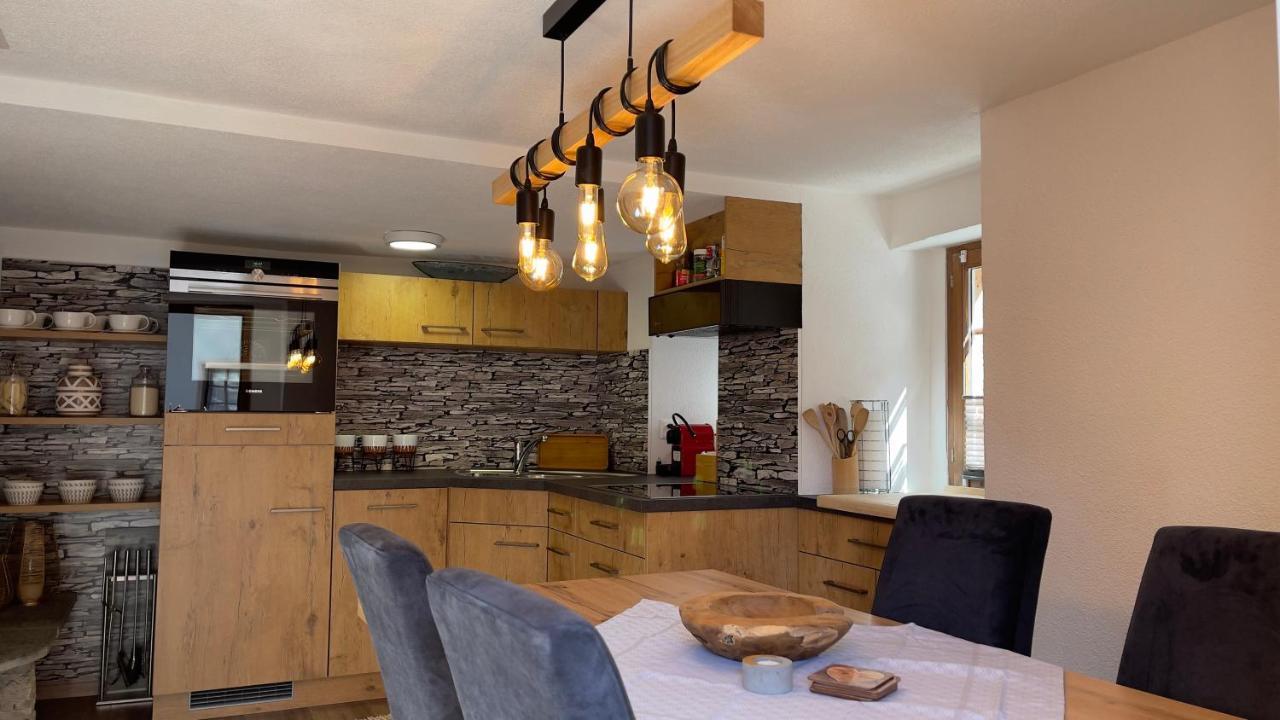 Ferienwohnung Slavica Dorfstrasse 94 Randa Exteriör bild