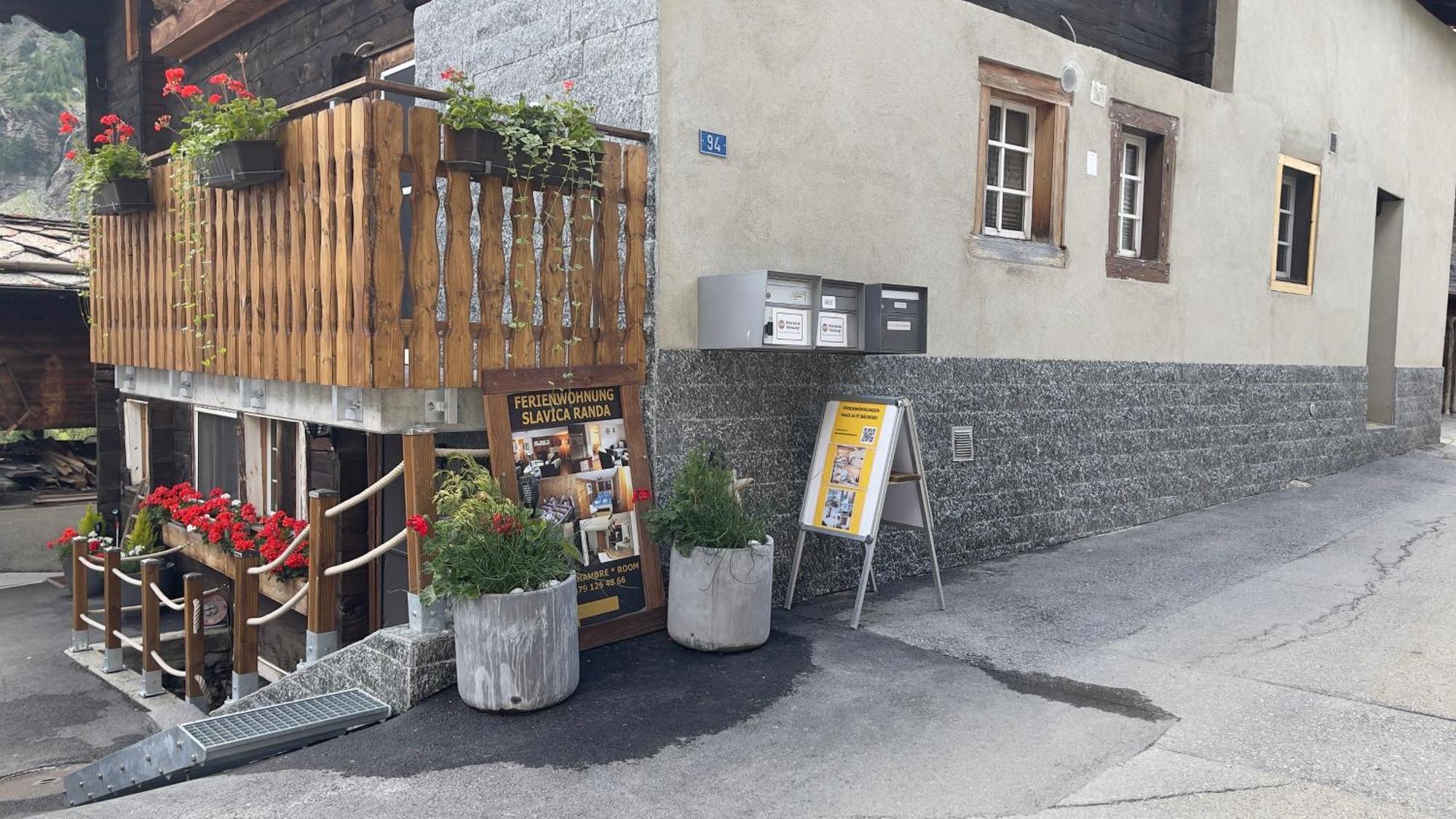 Ferienwohnung Slavica Dorfstrasse 94 Randa Exteriör bild