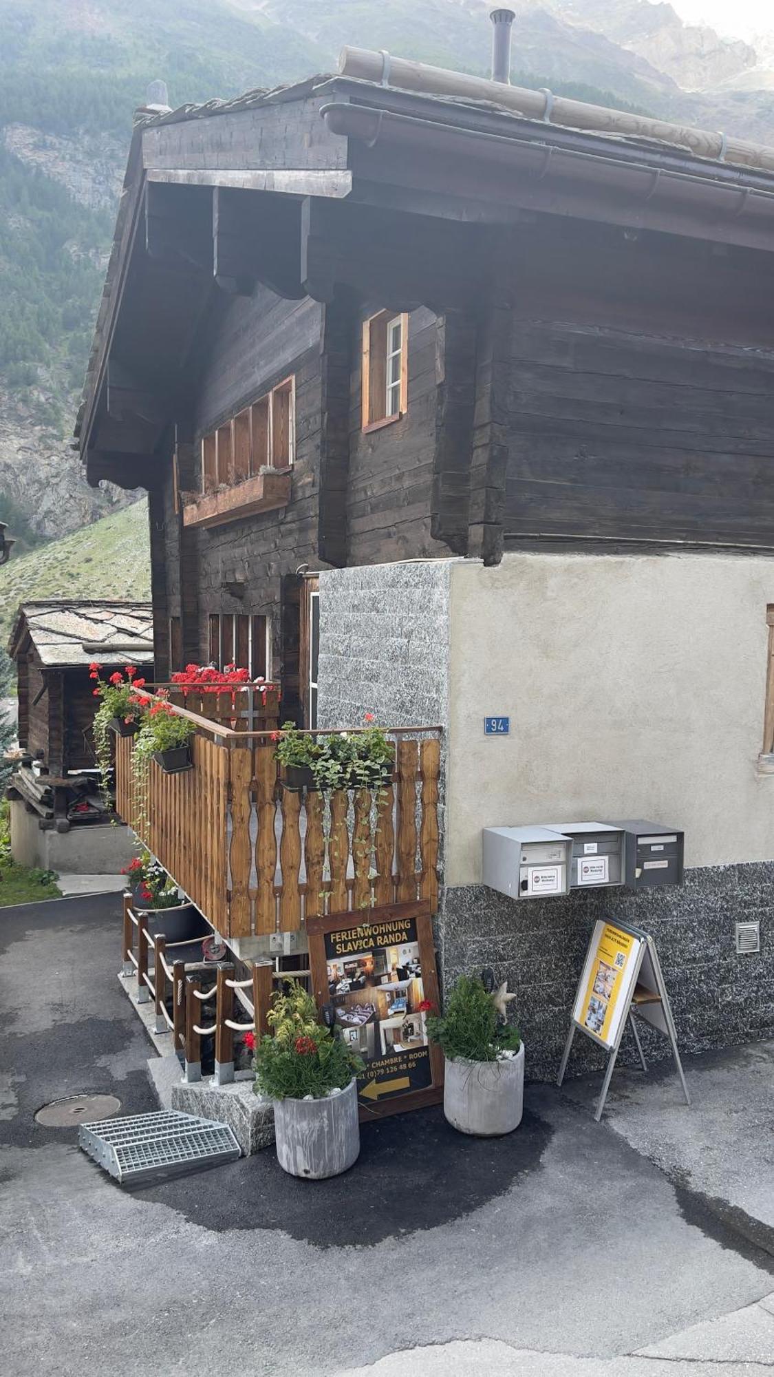 Ferienwohnung Slavica Dorfstrasse 94 Randa Exteriör bild